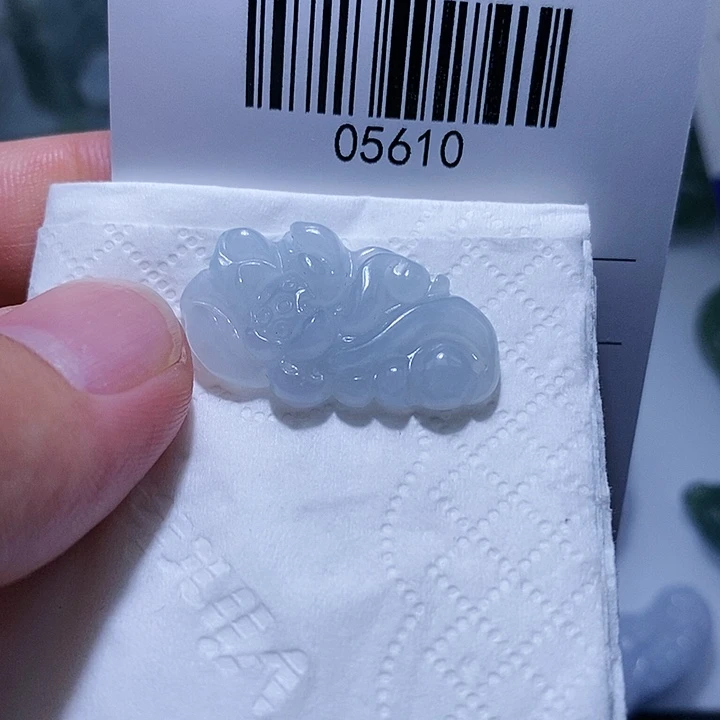 周***运翡翠未镶嵌颈饰天光墟翡翠市场现金代购
