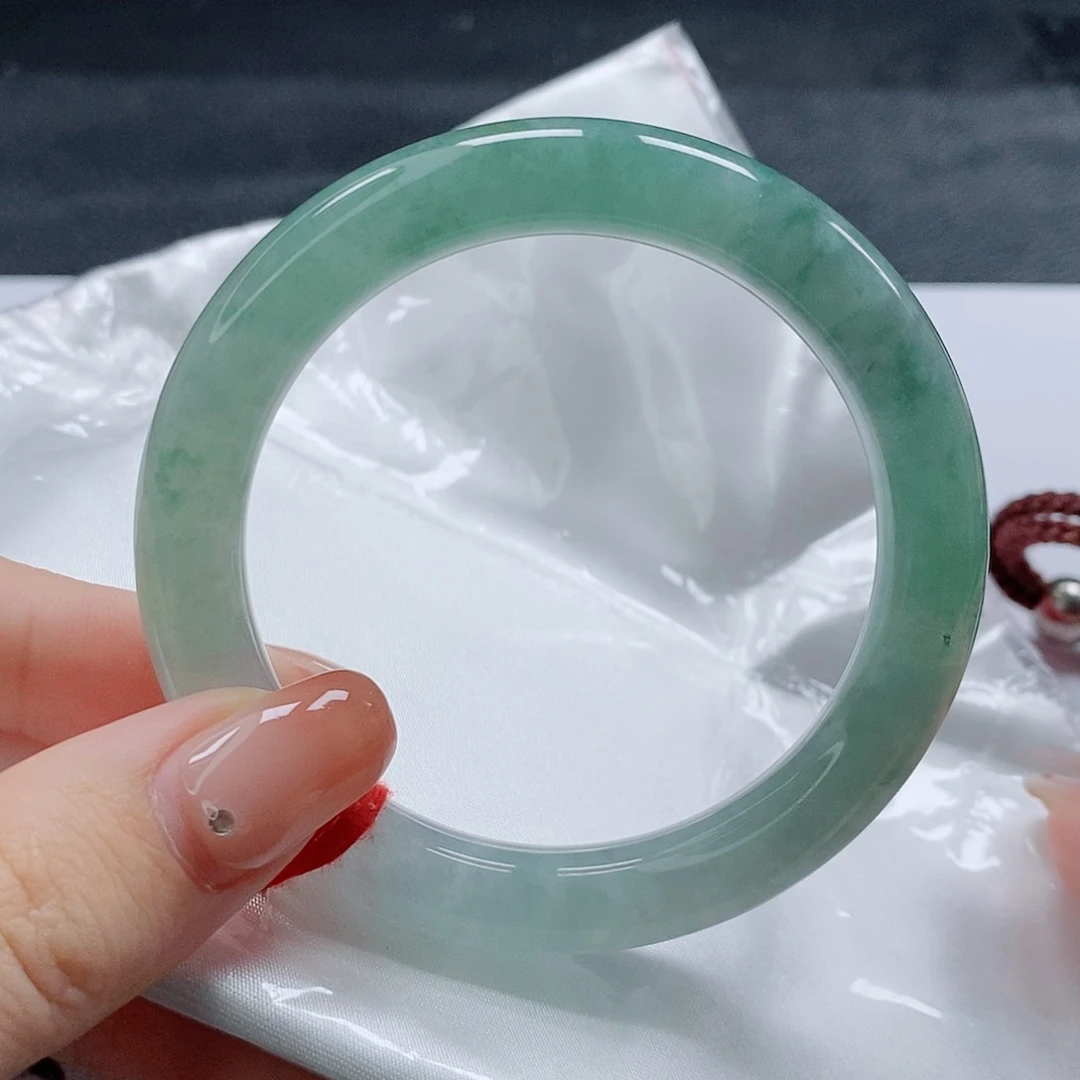 【闪购商品】未镶嵌手镯（圆镯）翡翠407号