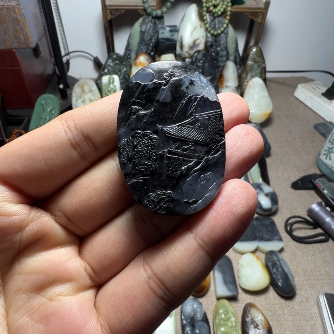 和田玉未镶嵌挂件山水