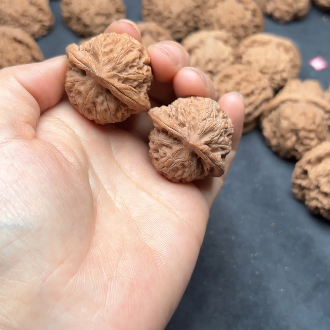 文玩核桃吊坠π****纸宫灯