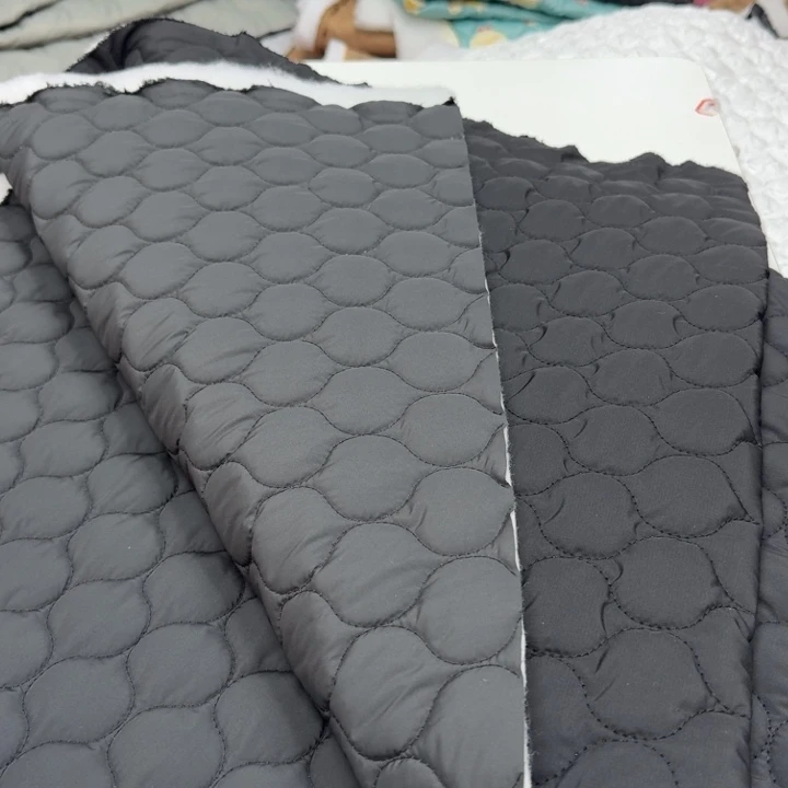 无纺布3米夹棉面料