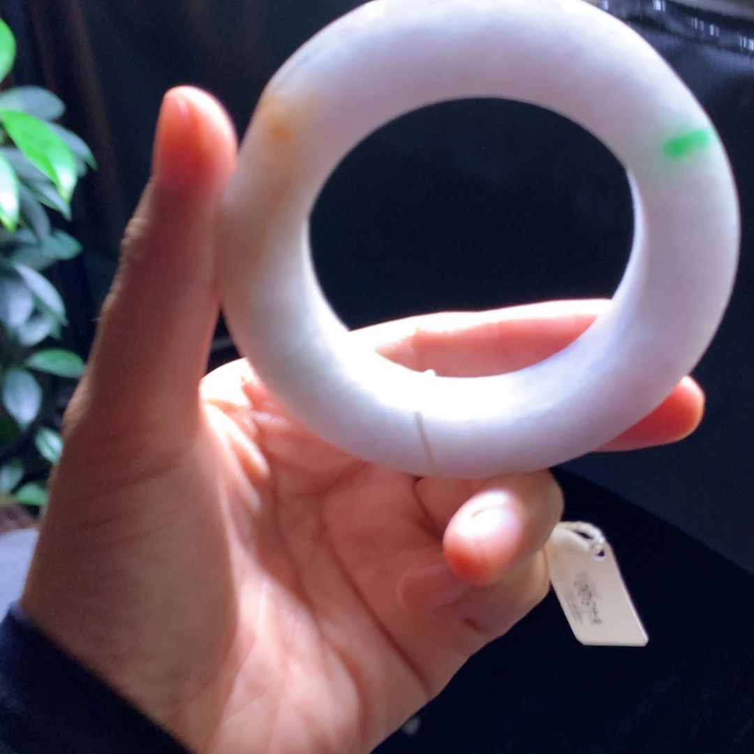 定制翡翠未镶嵌手镯
