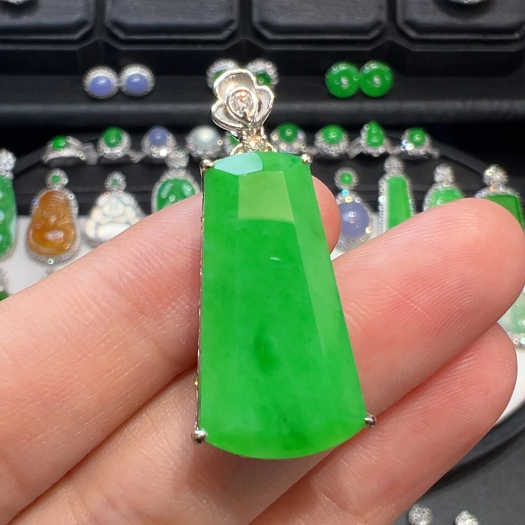 翡翠18K金镶嵌吊坠(不含链)收到货48小时鉴赏期