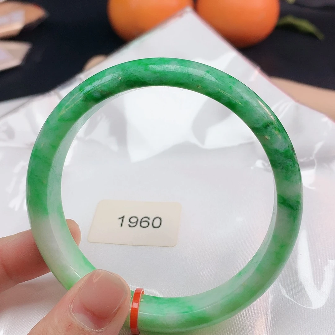 翡翠手镯未镶嵌60圈1960