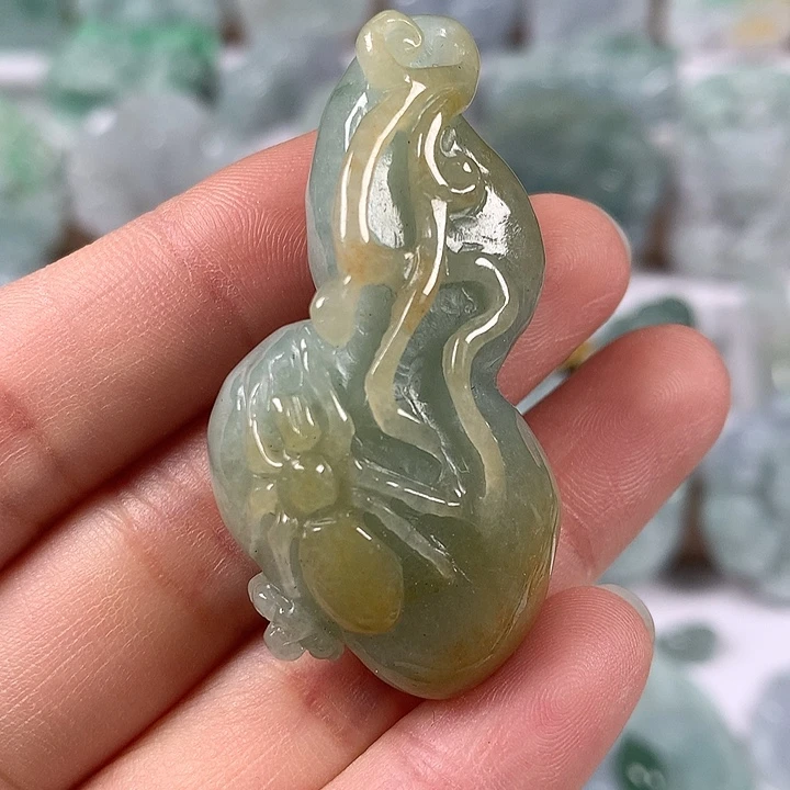 翡翠未镶嵌颈饰特色件葫芦卡厚13+
