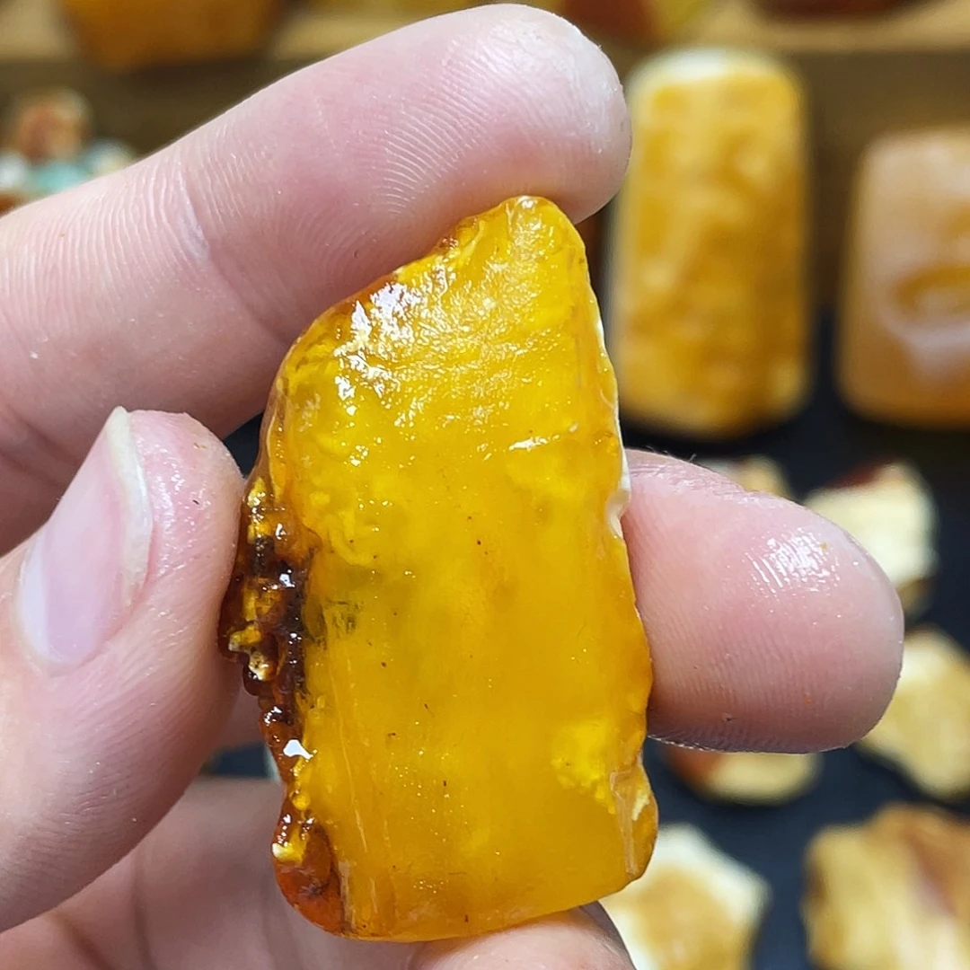 定制琥珀未镶嵌玩定制