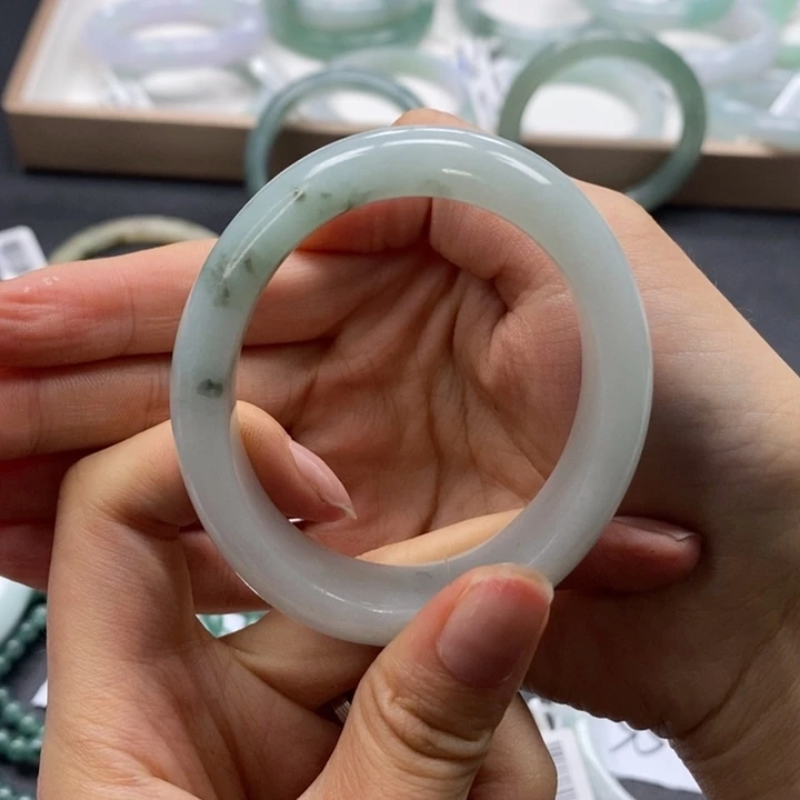 未镶嵌手镯翡翠天然缅甸翡翠