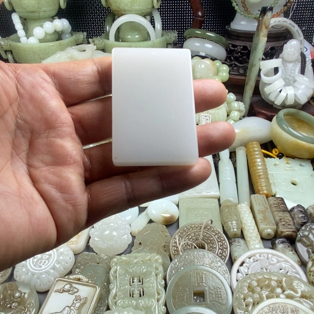 和田玉（糖玉）未镶嵌颈饰