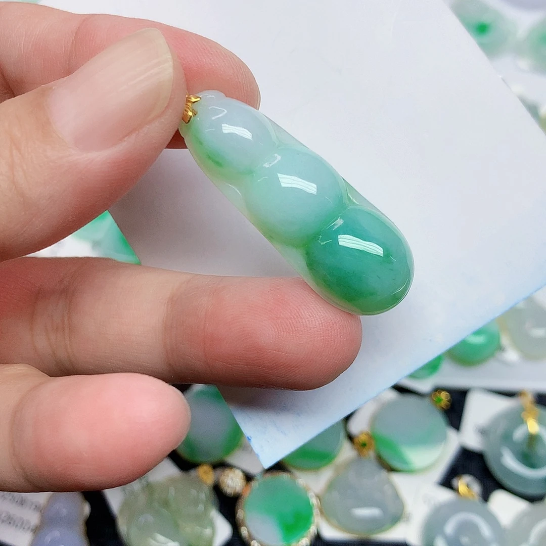 翡翠18K金镶嵌颈饰356788