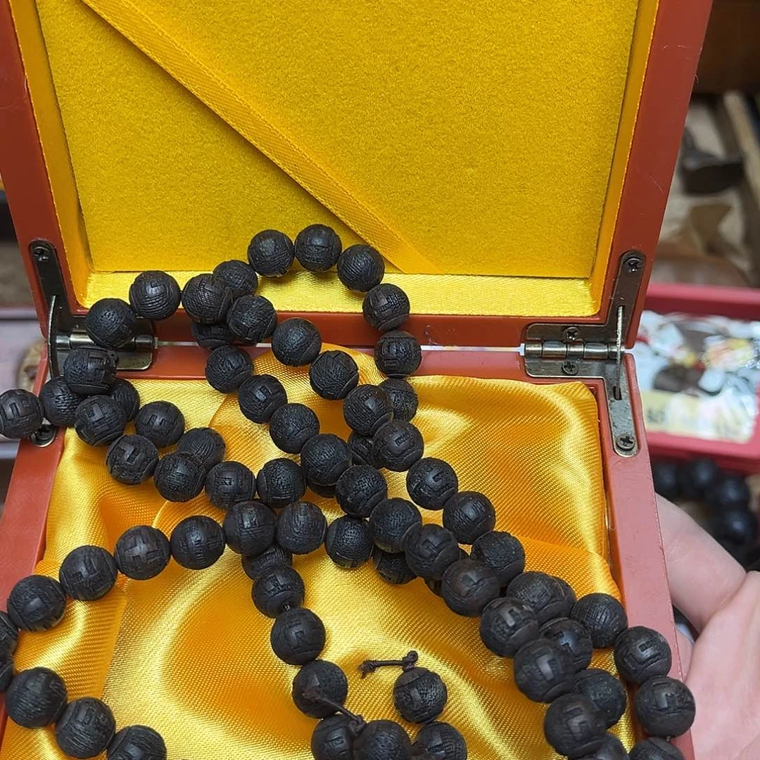 大叶紫檀（黑酸枝木类）