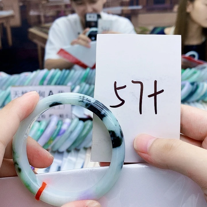 翡翠手镯未镶嵌Ttttm