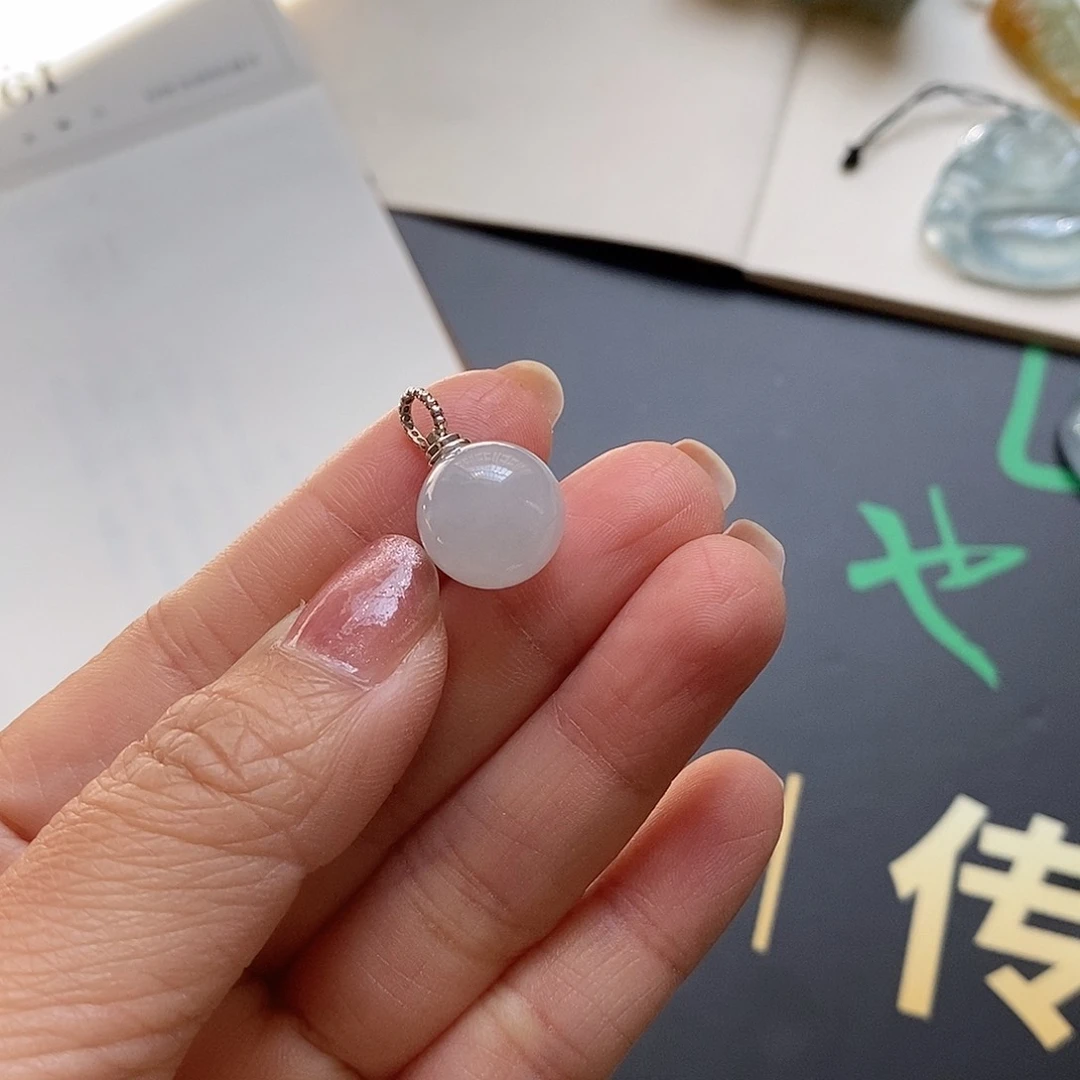 翡翠颈饰18K金镶嵌单珠吊坠 卡13mm