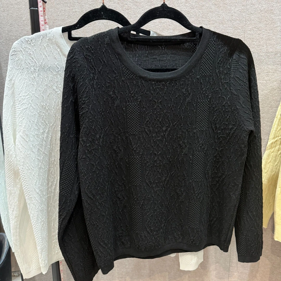 B190 黑、白2025年秋冬时尚百搭气质休闲女装长袖