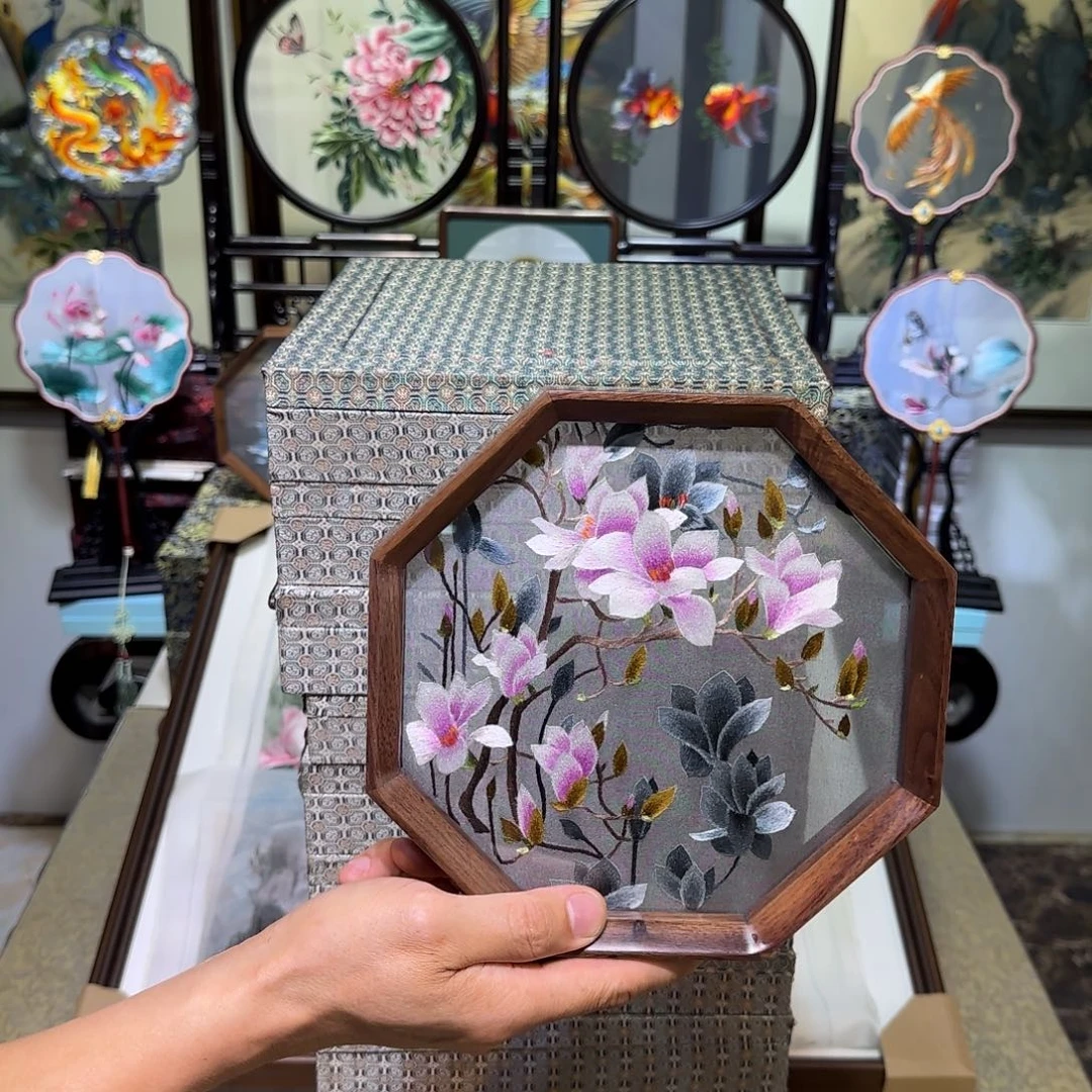 刺绣刺绣工艺精湛