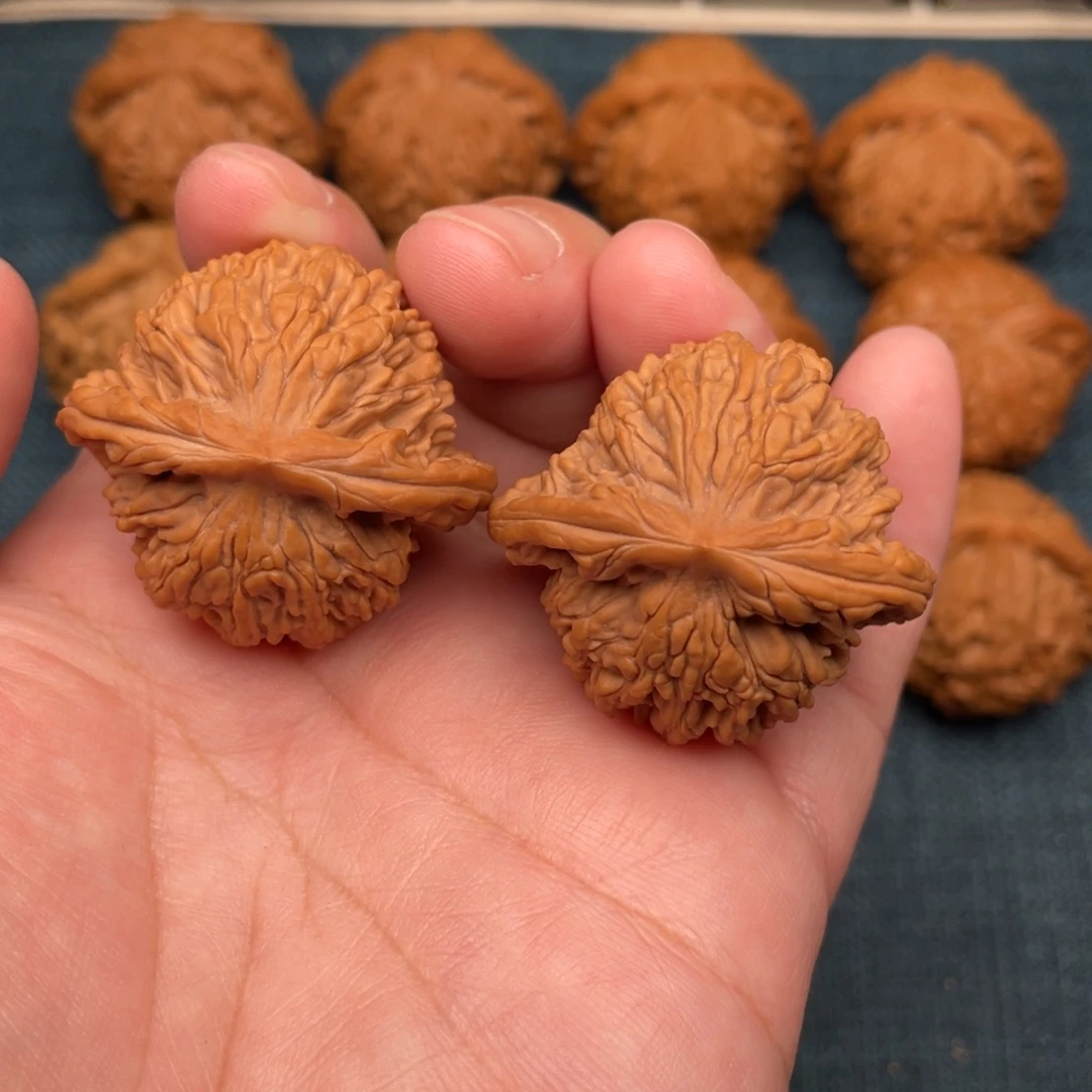 把件文玩核桃全品红皮老树麦虎37