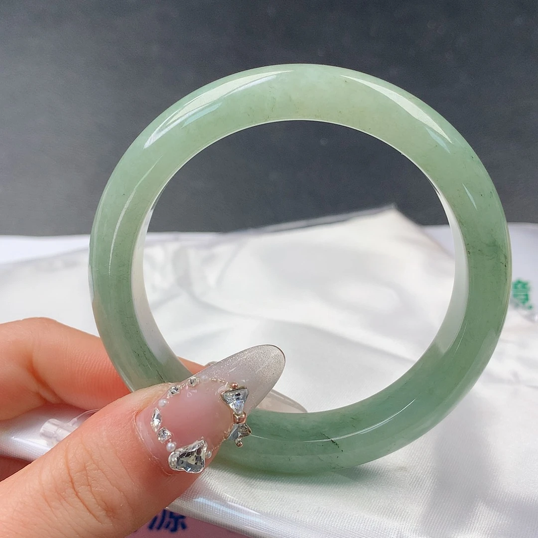 翡翠手镯未镶嵌0038正56