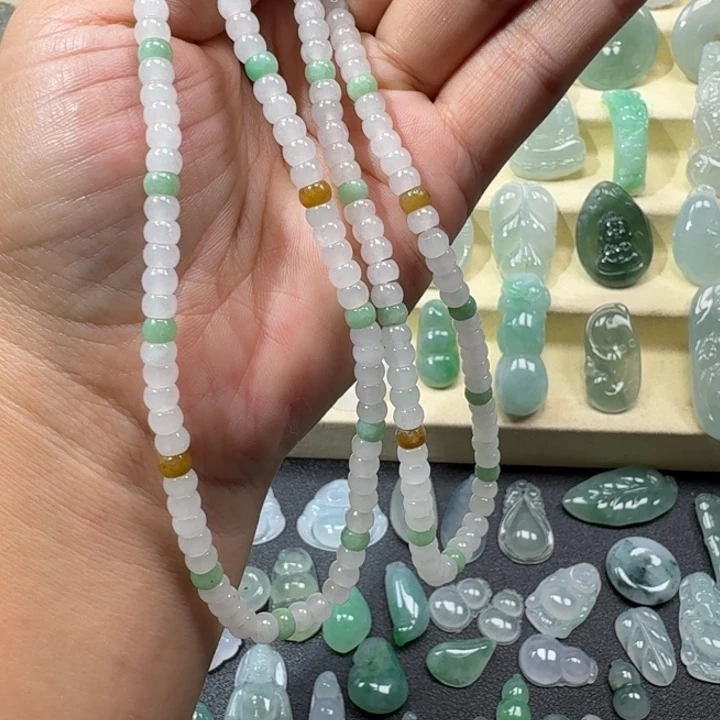 翡翠未镶嵌颈饰翡翠