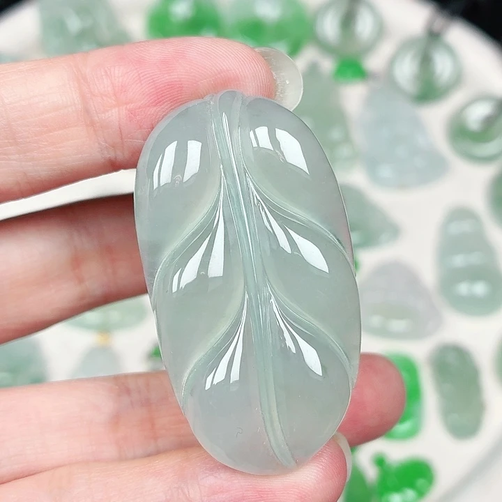 翡翠未镶嵌颈饰缅甸天然A货翡翠