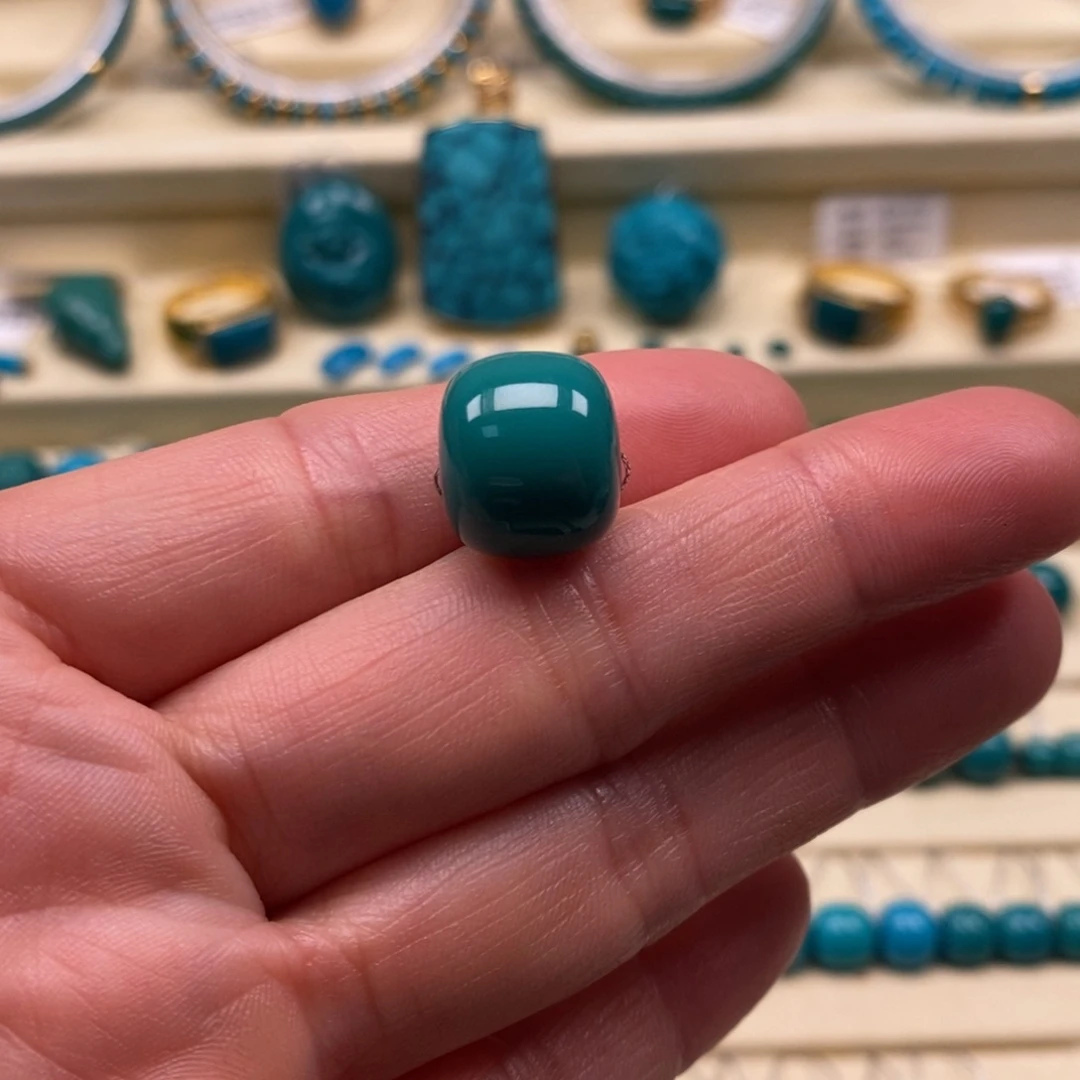 绿松石未镶嵌珠宝奇石直径13.6×11.4老型