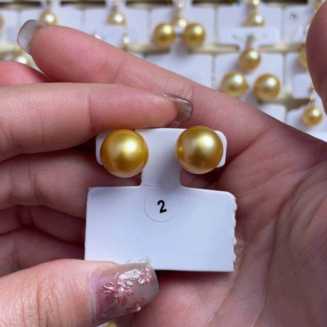 海水珍珠耳饰18K金镶嵌
