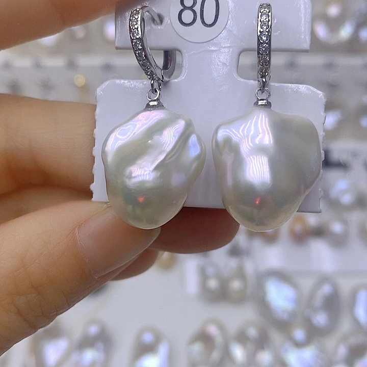 Y****淡水珍珠银S925镶嵌颈饰