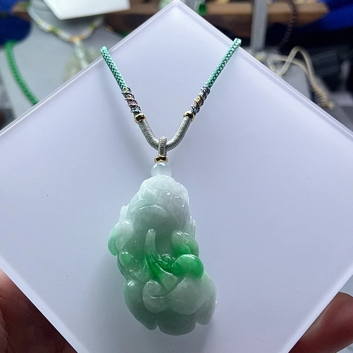 吊坠(赠链)未镶嵌翡翠