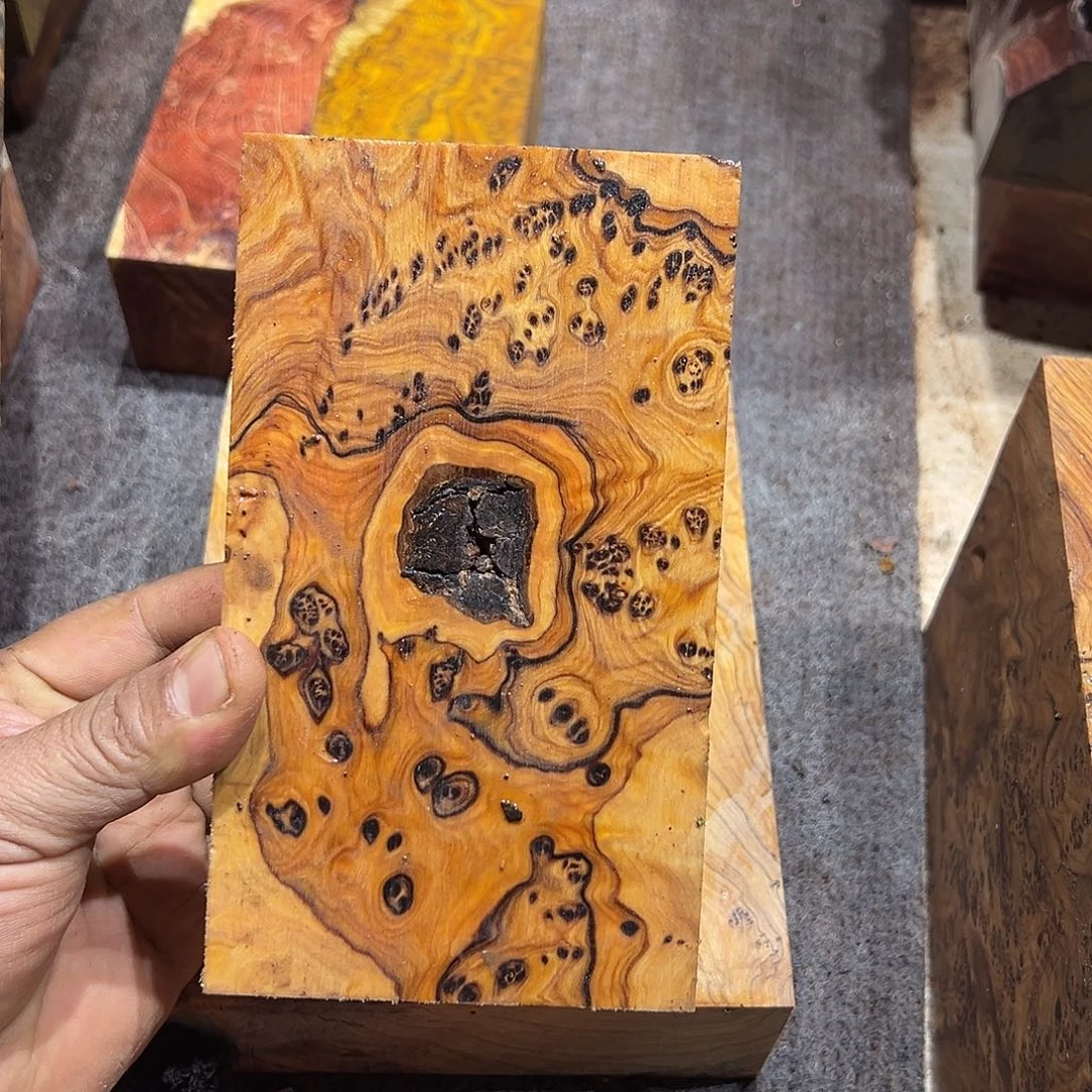 非洲檀香无事牌淡*