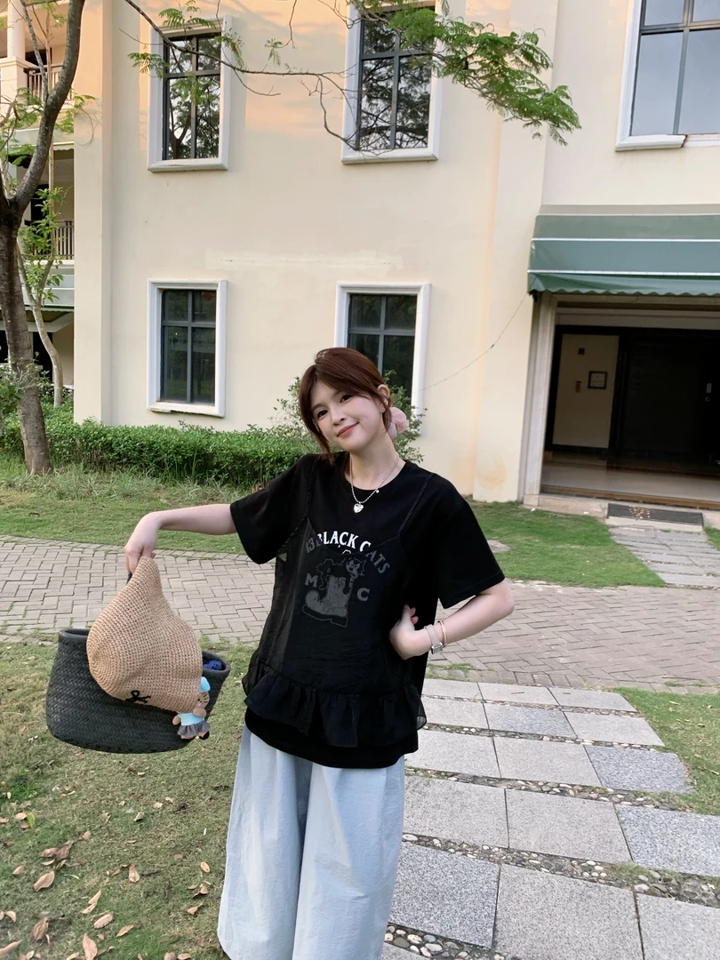 漫姐的店【小巧思】韩系穿搭 25圆领字母卡通拼蕾丝百搭短袖T恤上衣