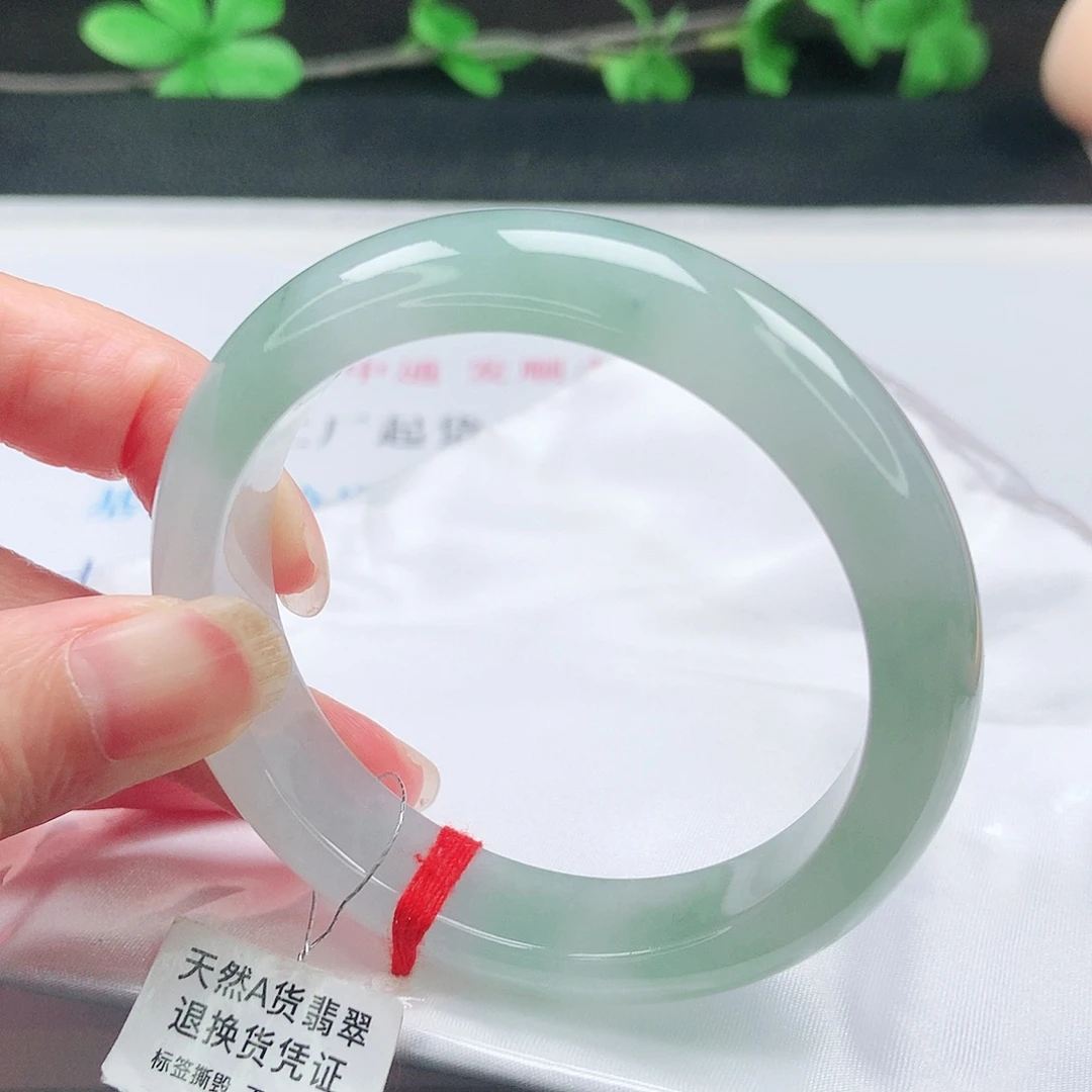 翡翠未镶嵌手镯54.5圈