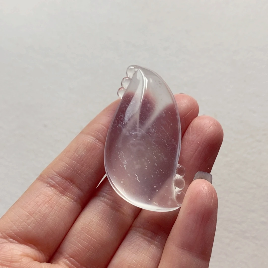 石英质玉未镶嵌颈饰