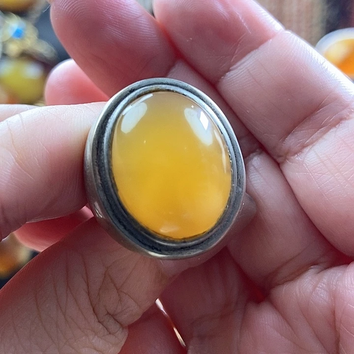 琥珀未镶嵌戒指戒指