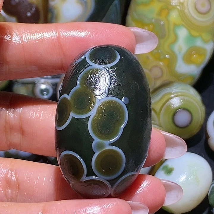 玛瑙/玉髓未镶嵌珠宝奇石28