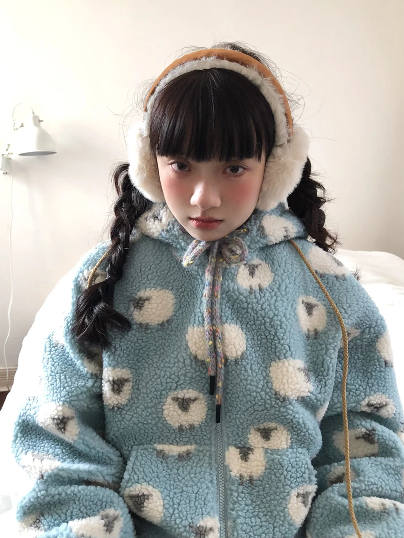 嘿山姥姥颗粒绒毛毛连帽外套女秋冬学院风设计感甜美可爱短款外套