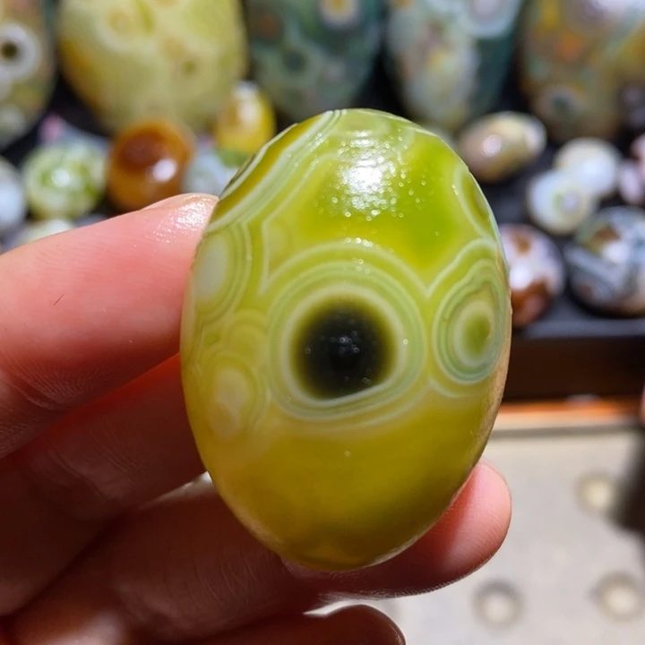 玛瑙/玉髓未镶嵌珠宝半成品