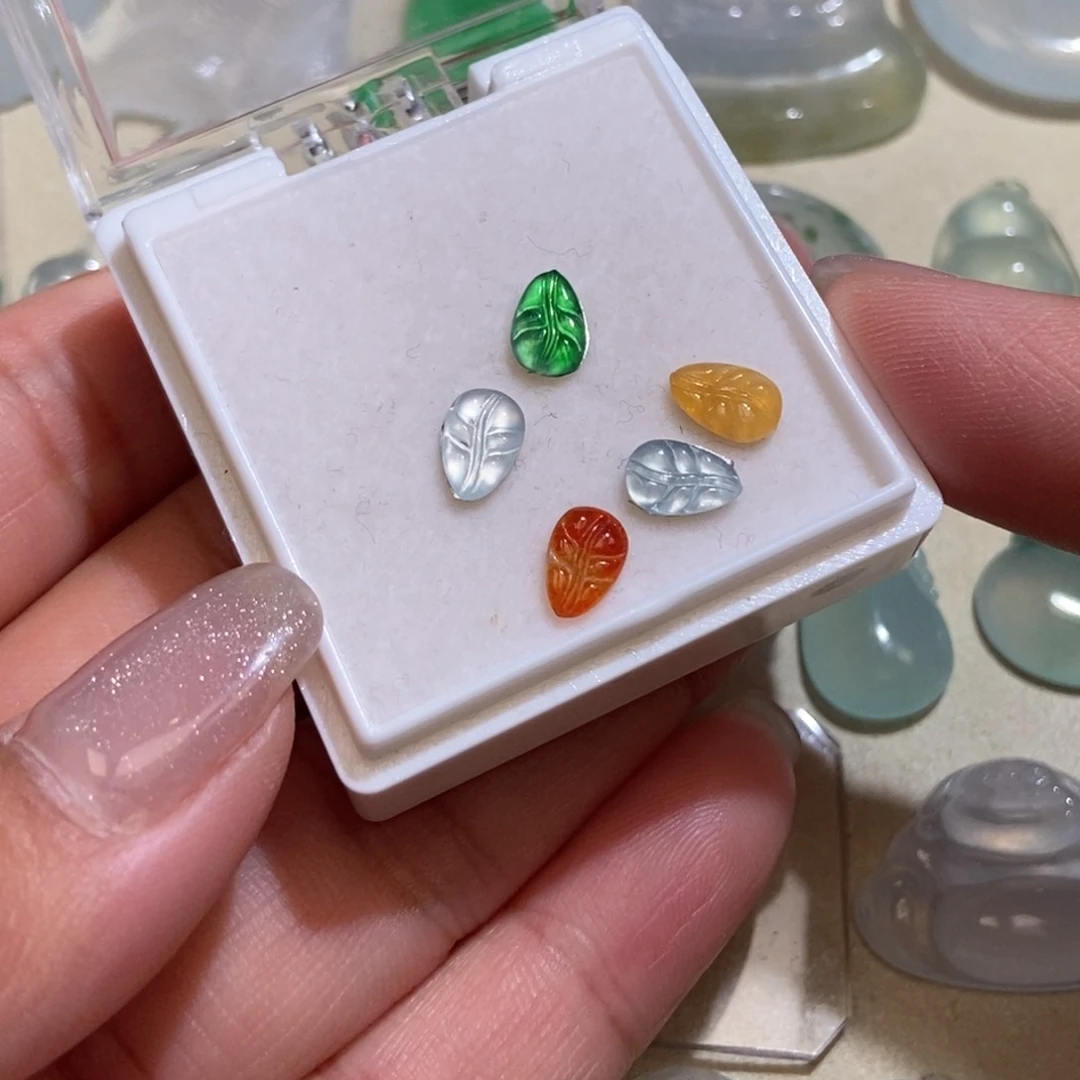 未镶嵌定制翡翠翡翠