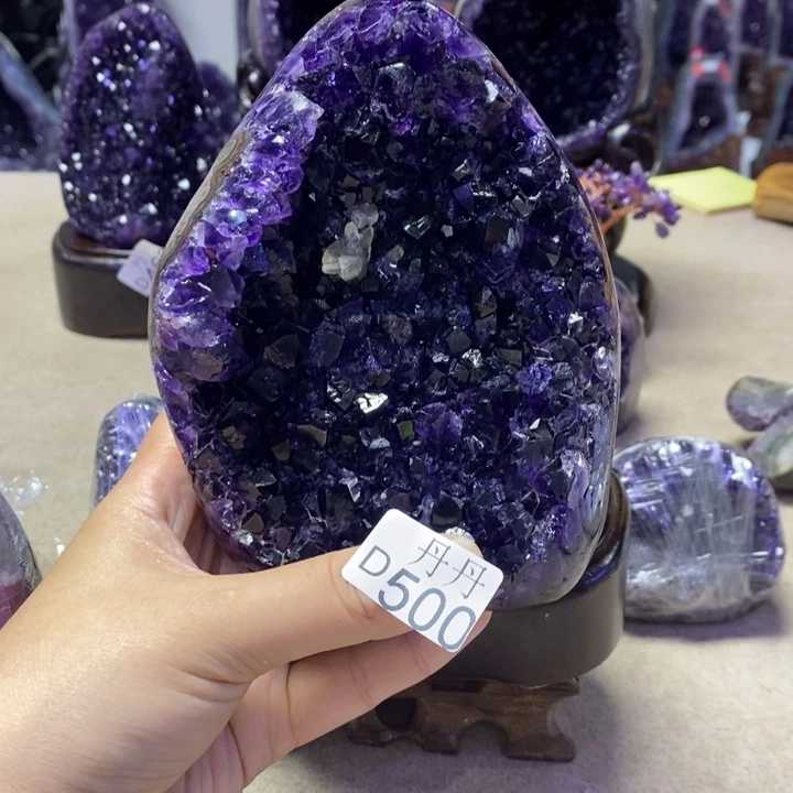 未镶嵌水晶大型摆件（非配饰）