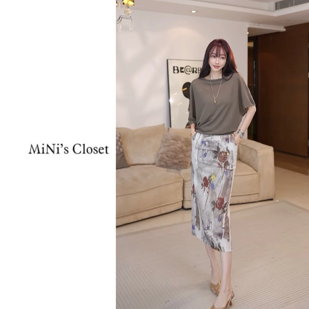 【MiNi推荐】新款时尚减龄圆领蕾丝花边露背镂空钩花上衣套装JE2271