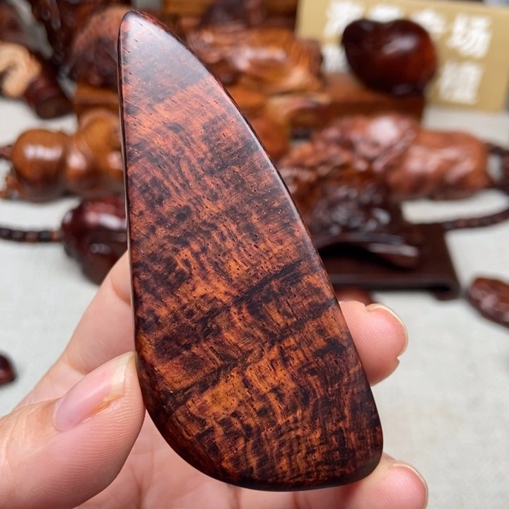 黄花梨/降香黄檀把件