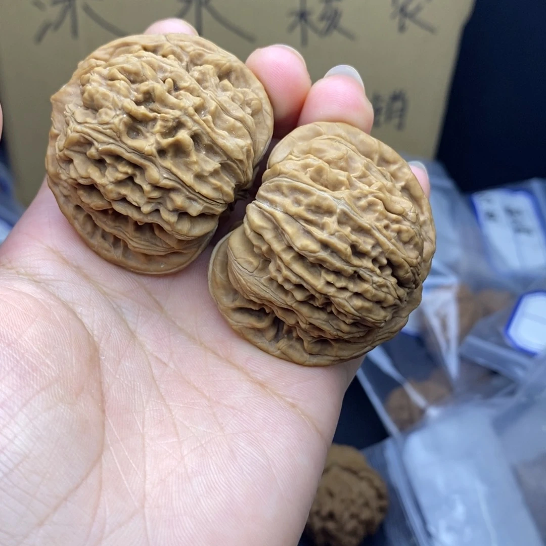 文玩核桃吊坠四座楼