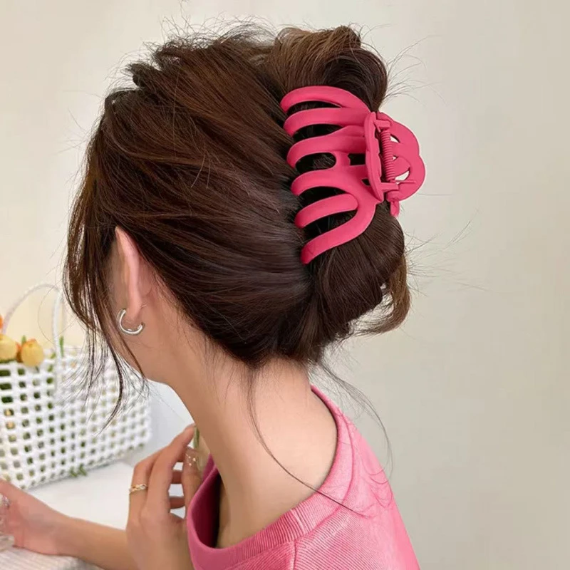 时尚马尾大号简约黑色抓夹复古梳头便携扎头发马尾夹