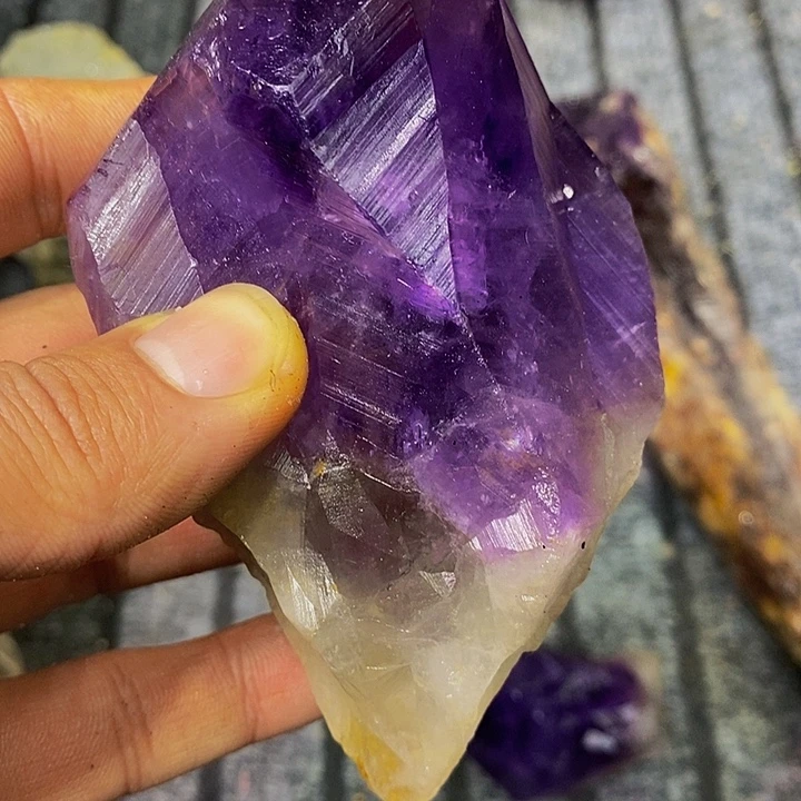 孙***妹水晶未镶嵌珠宝半成品