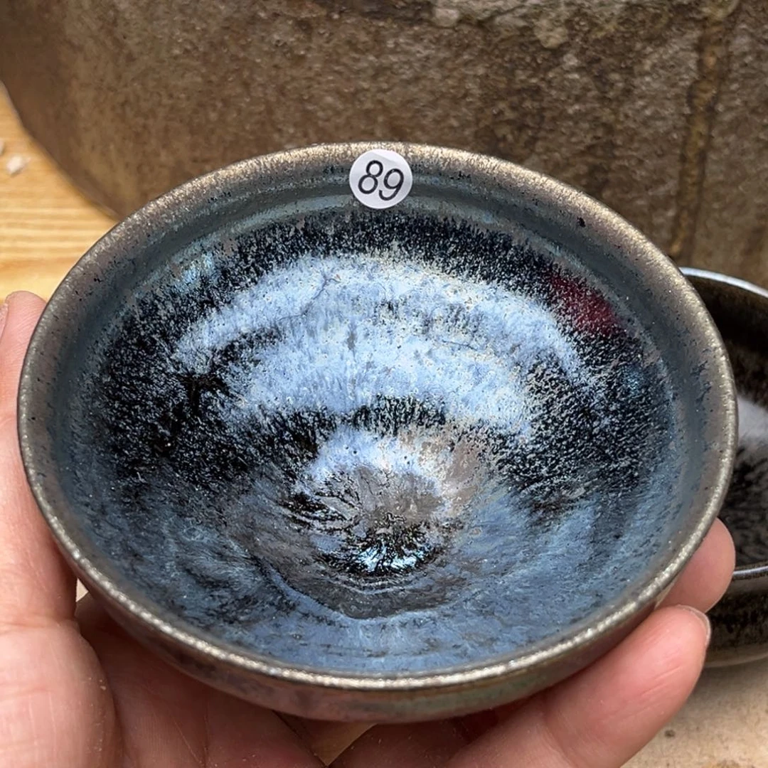 茶盏义兴龙窑坚持真柴烧落灰烧