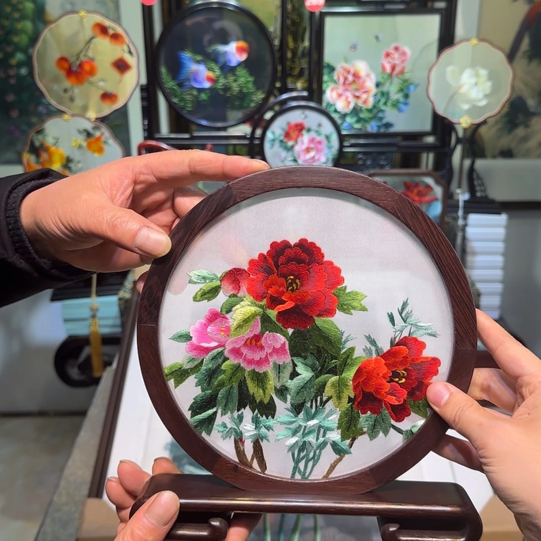 刺绣刺绣工艺精湛19
