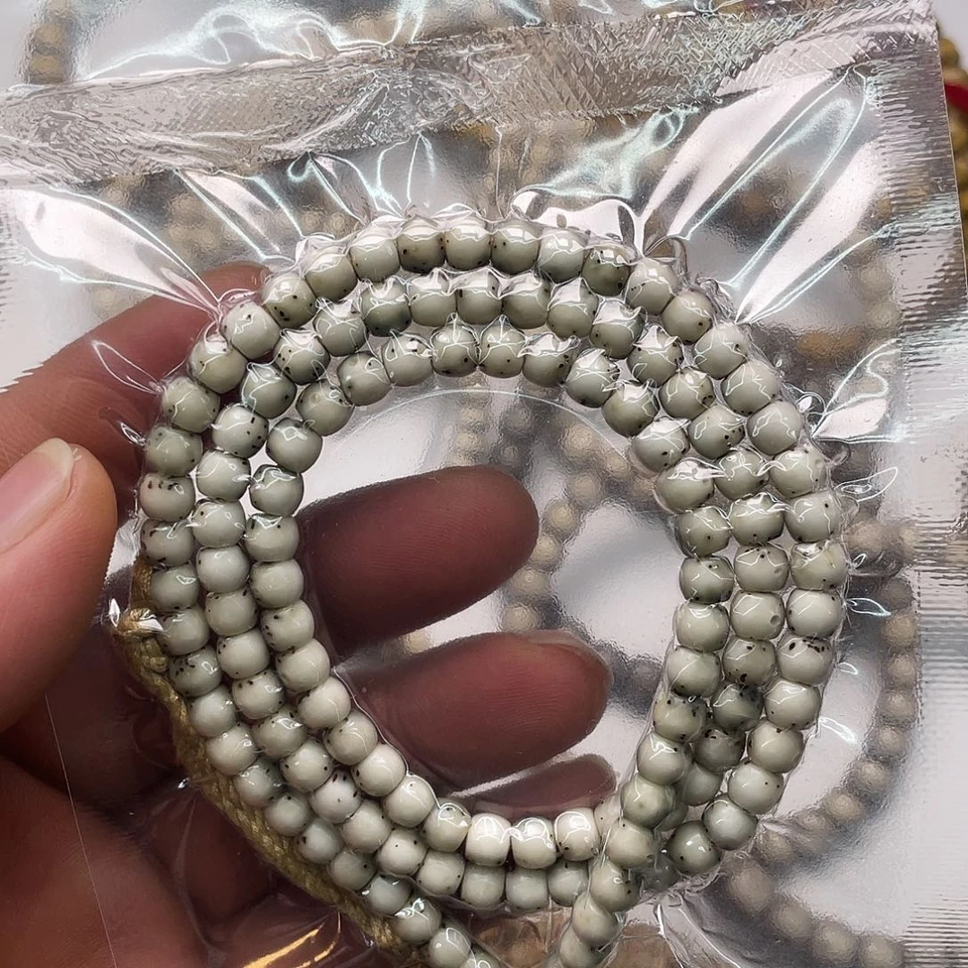 星月菩提吊坠绿包白6x5鼓珠108