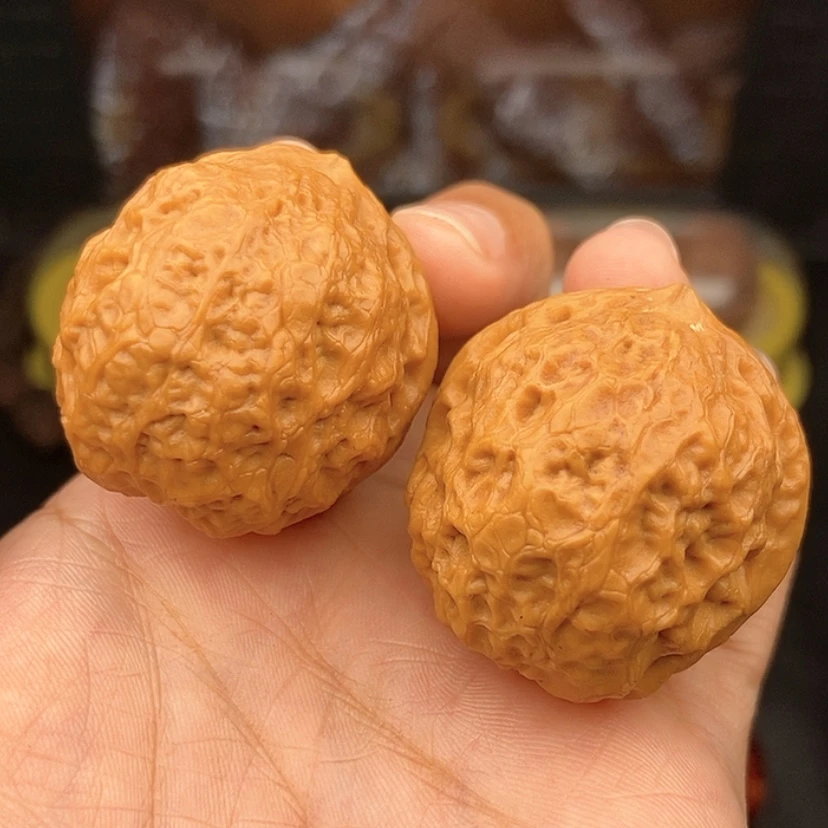 【闪购商品】文玩核桃把件40尺蛇皮元宝