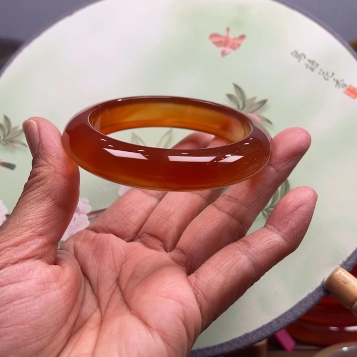 玛瑙/玉髓未镶嵌手镯