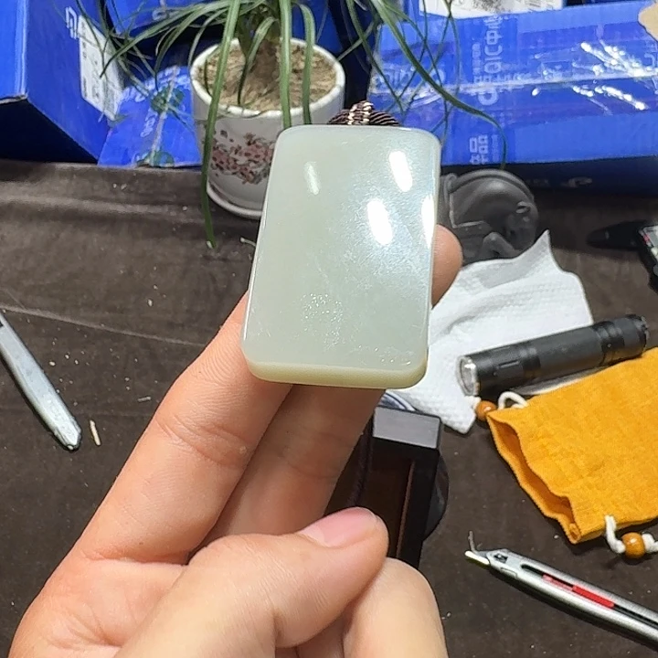 未镶嵌和田玉（糖玉）车挂