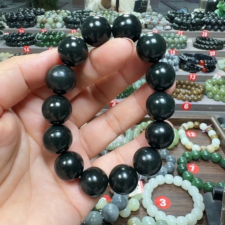 未镶嵌手链和田玉新疆黑油青卡16