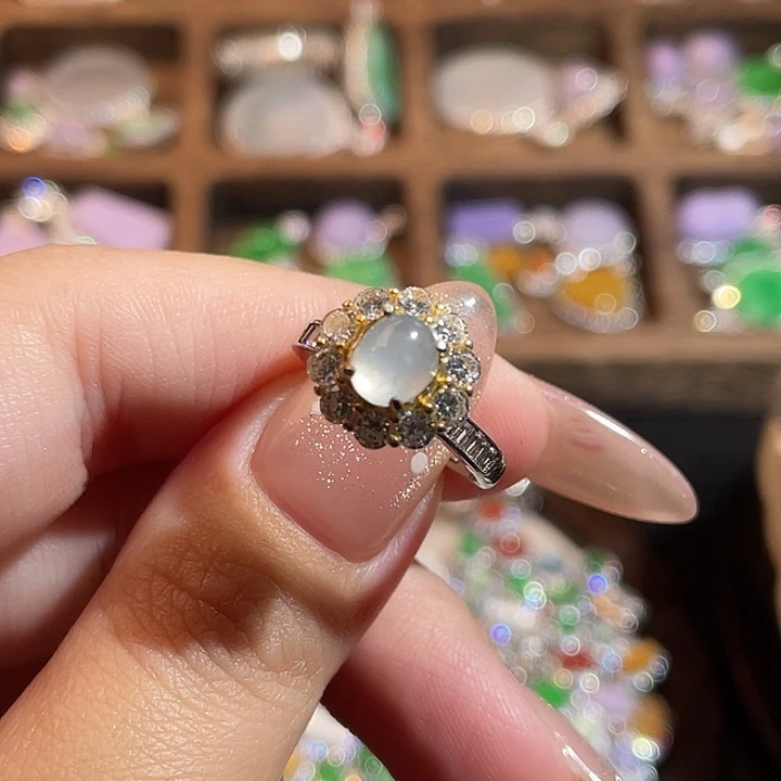 翡翠银S925镶嵌颈饰翡翠