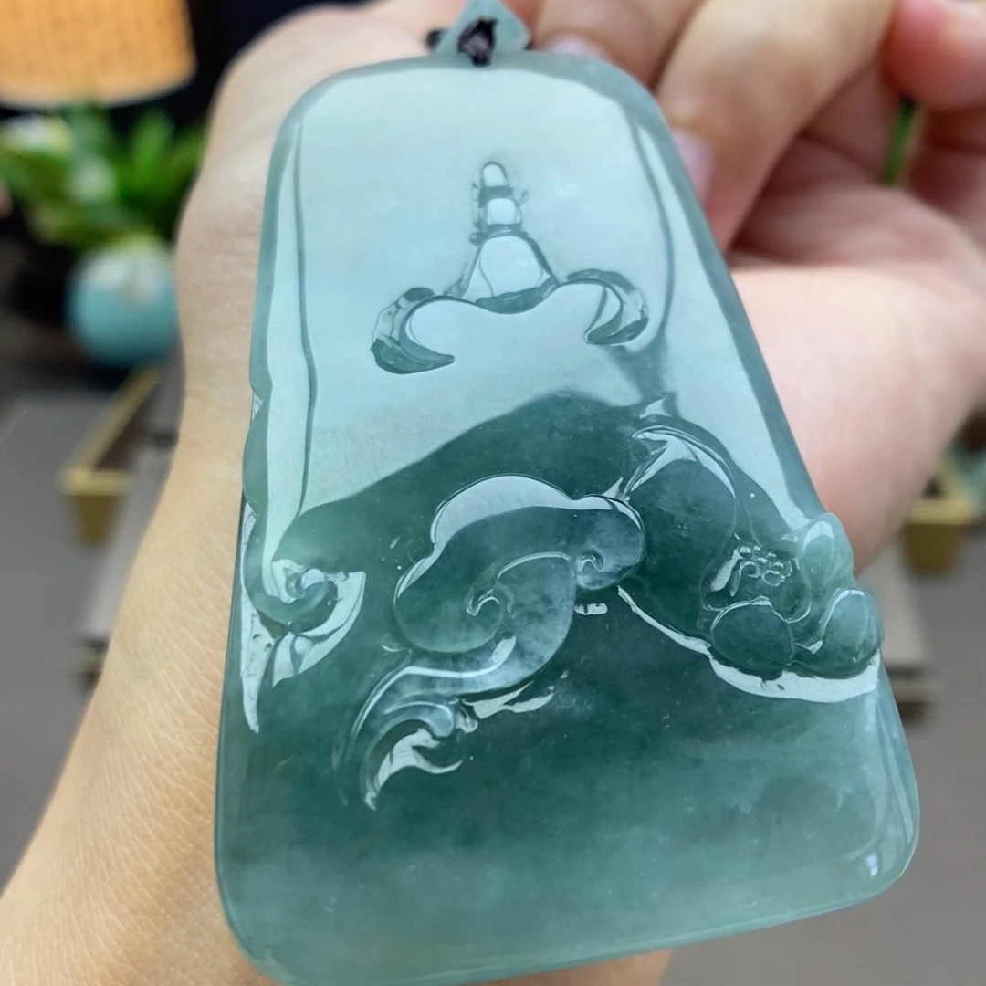 翡翠未镶嵌颈饰吊坠75